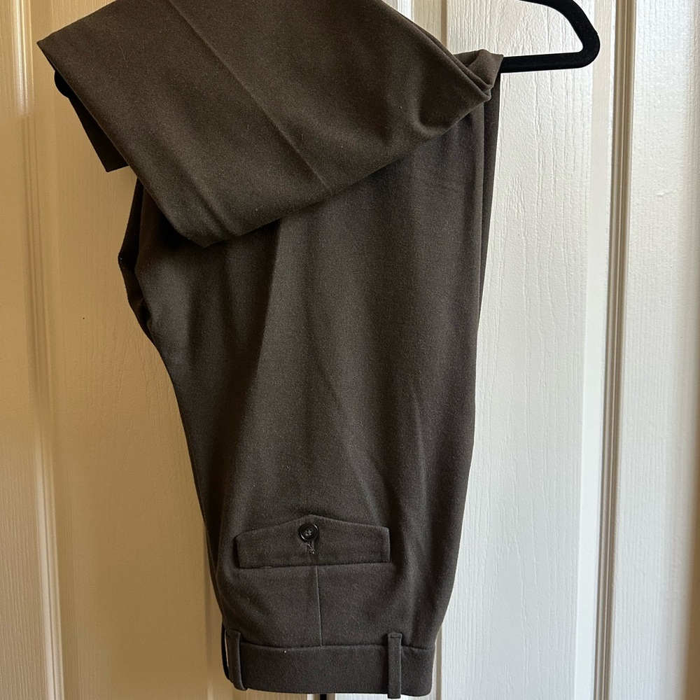 Uniqlo Women’s Olive Brown Trousers